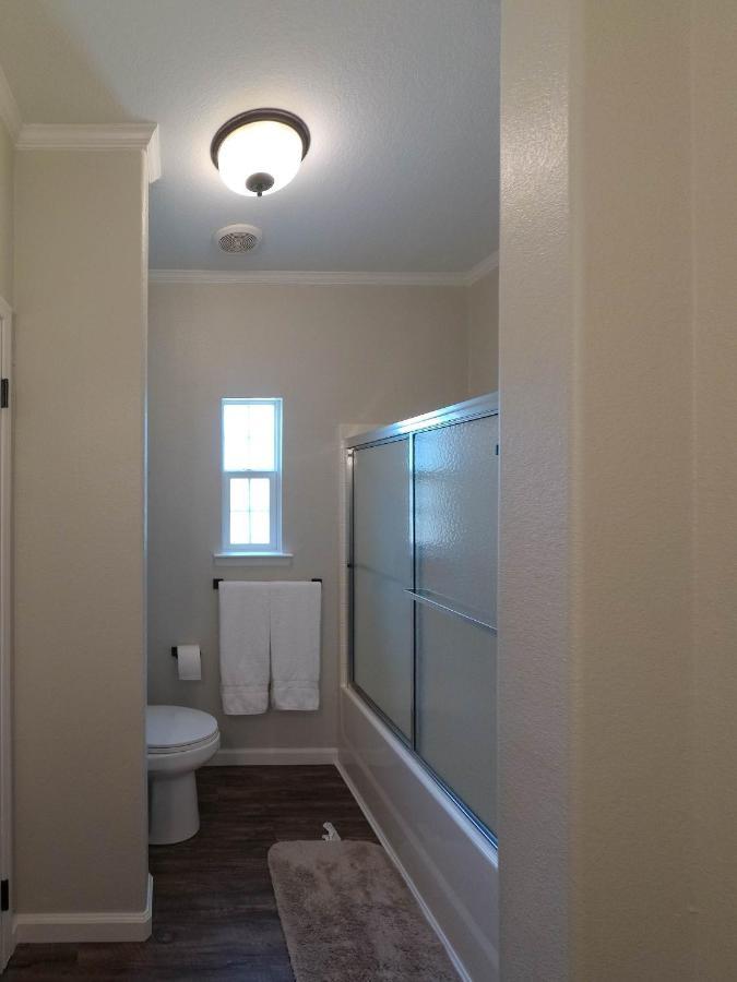 Luxury Cottage Near Lake Belton - Wifi A/C Exterior photo
